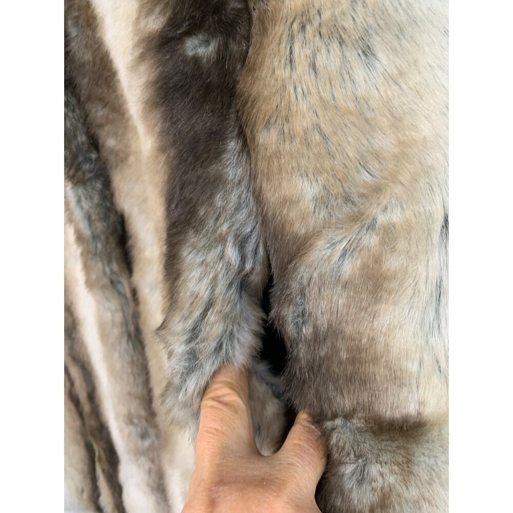 Womens Donna Salyers Fabulous-Furs Faux Fur Hook Vest XS EUC 7743 long line - Picture 2 of 7